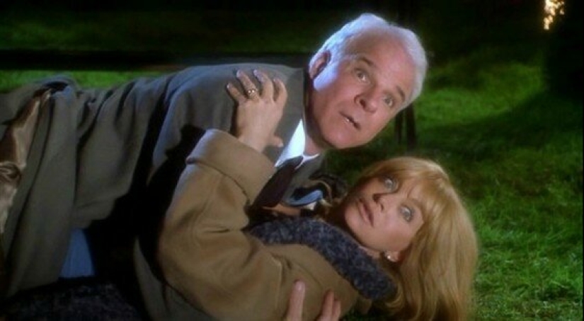 Output: 20 old comedies of the 80's-90's years