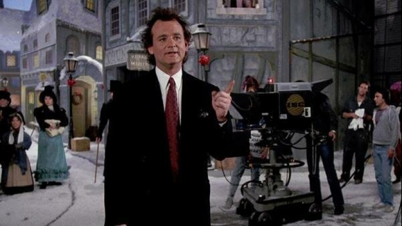 Output: 20 old comedies of the 80's-90's years