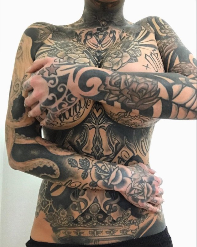 Painted beauty Mara Inperial, which can be read like a book