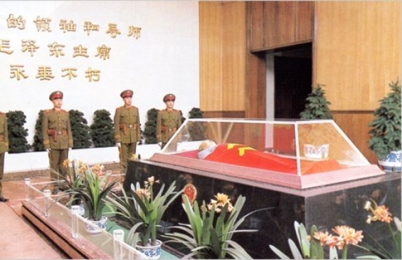 Para un largo recuerdo. ¿Quién más, además de Lenin, fue preservado para la posteridad?