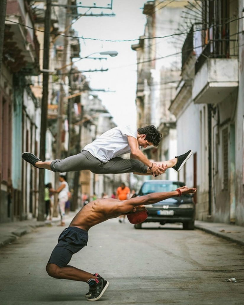 Pasión cubana y Escuela de Ballet Rusa: fotos callejeras de bailarines Pasión cubana y Escuela de Ballet Rusa: fotos callejeras de bailarines