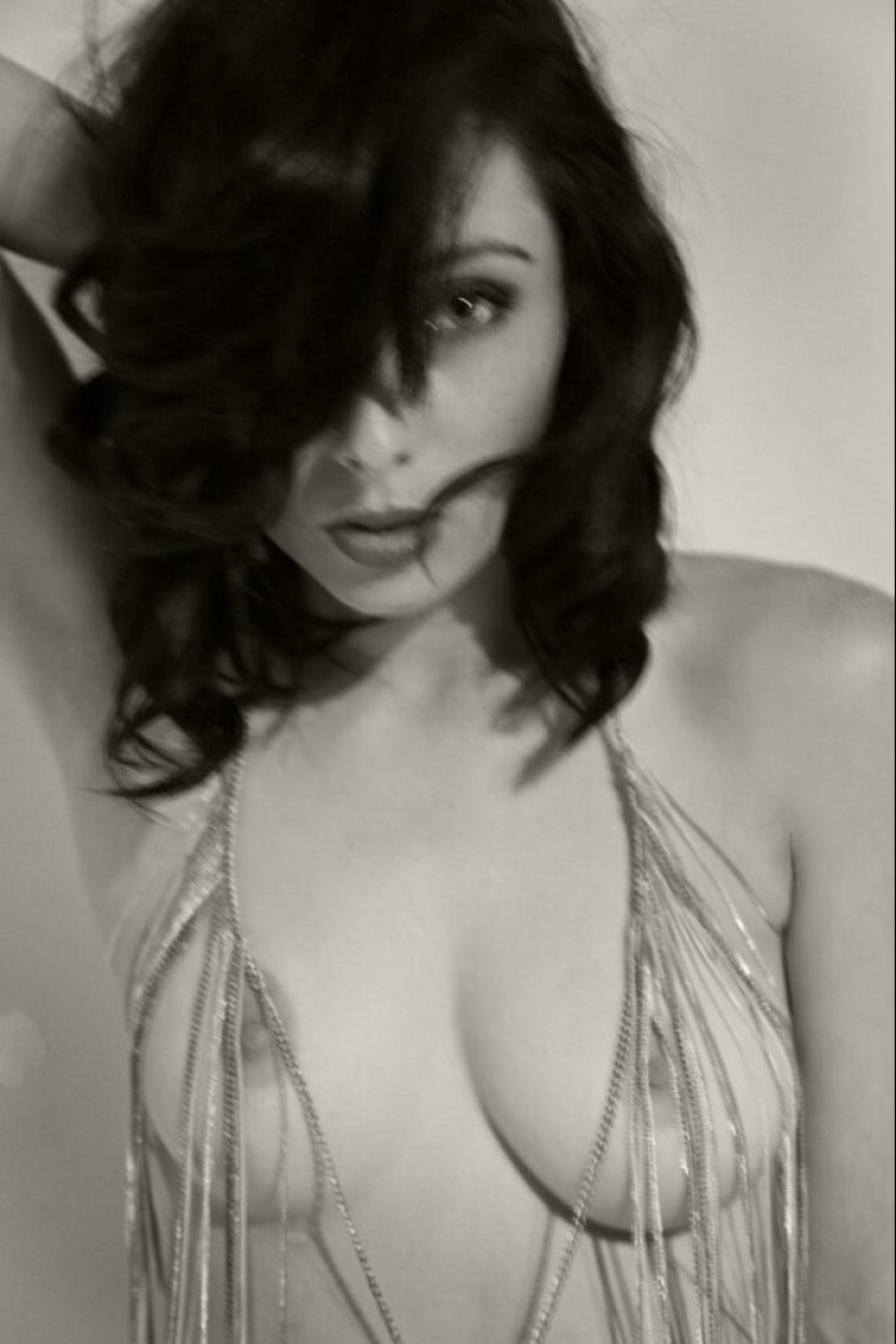 Passion and desire in the shocking pictures of Renee Jacobs