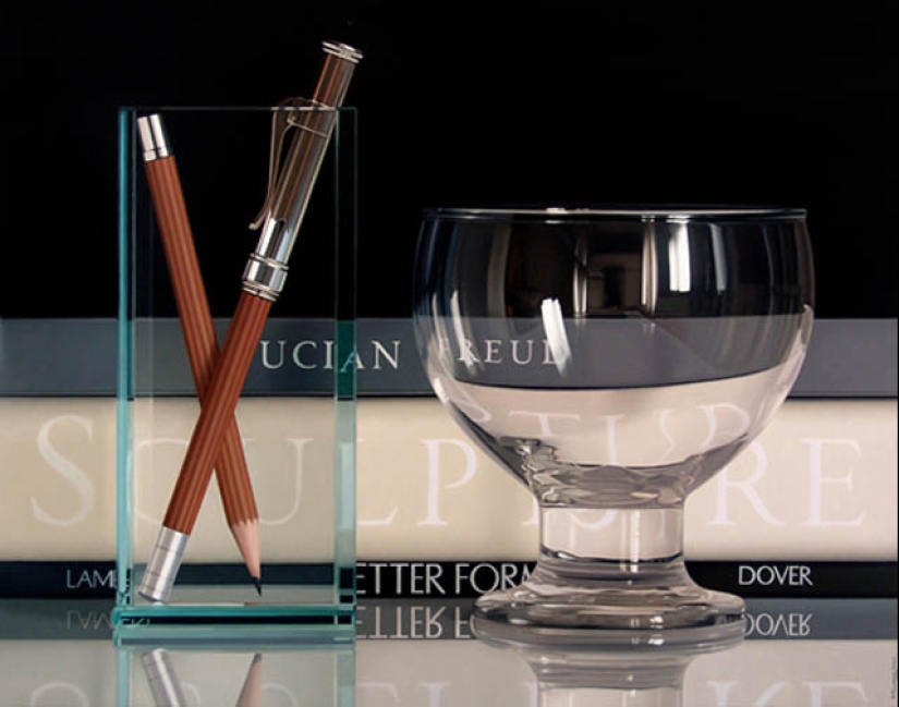 Pedro Campos and his oil paintings, similar to photos Pedro Campos and his oil paintings, similar to photos