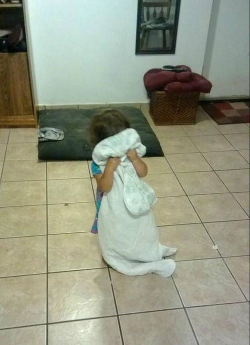 Pequeños campeones del juego de las escondidas