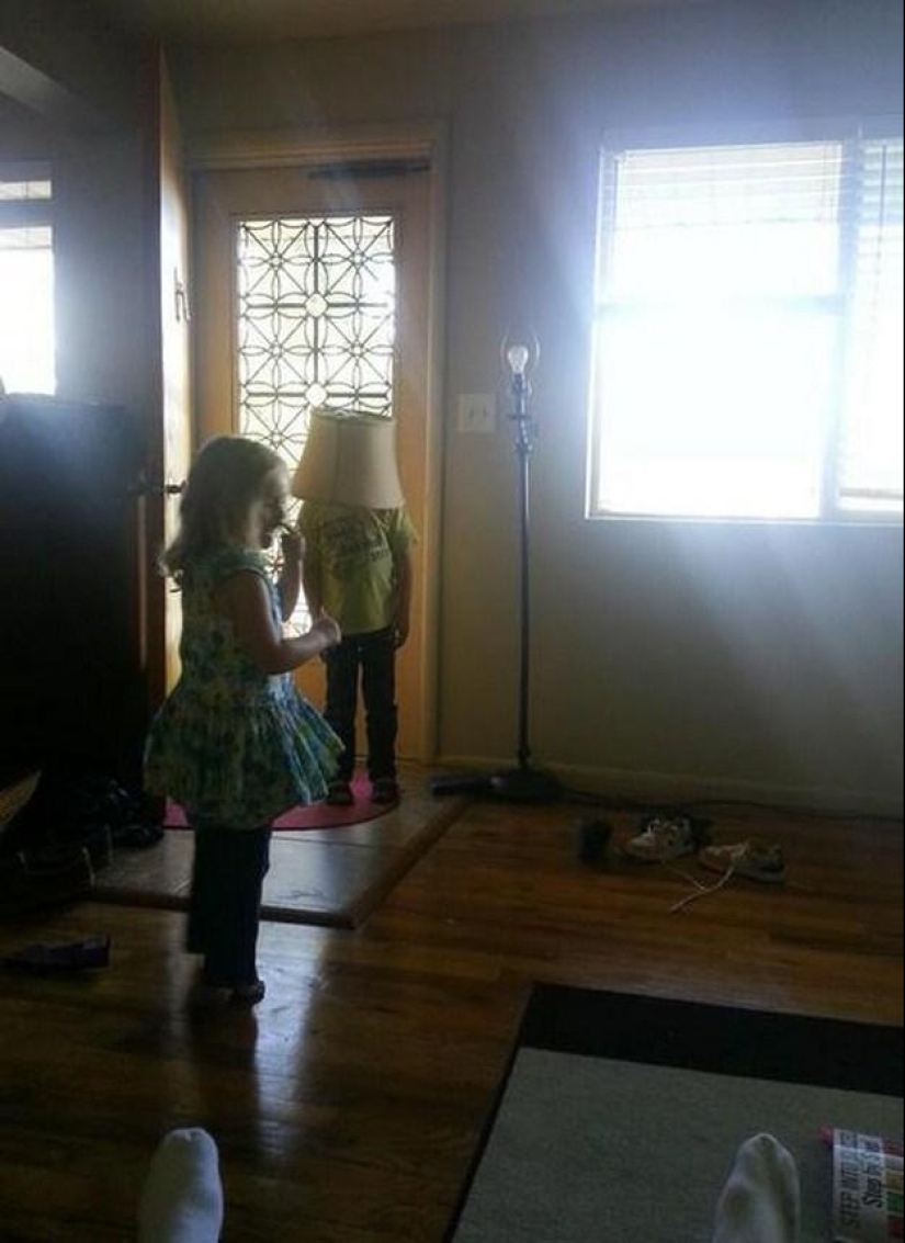 Pequeños campeones del juego de las escondidas