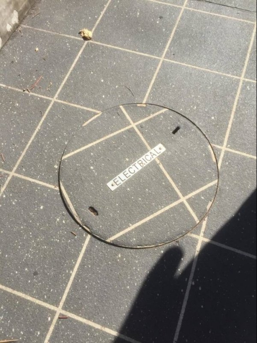 Perfectionist's Hell: 22 photos where everything is wrong