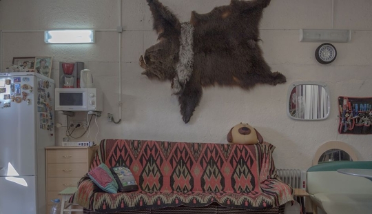 Personal dream space in the garage cooperatives Personal dream space in the garage cooperatives