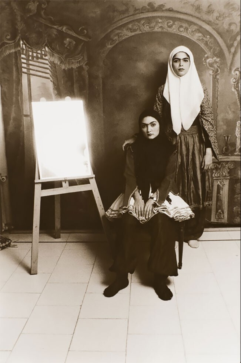 Photo portraits of Iranian beauties in the style of the 19th century