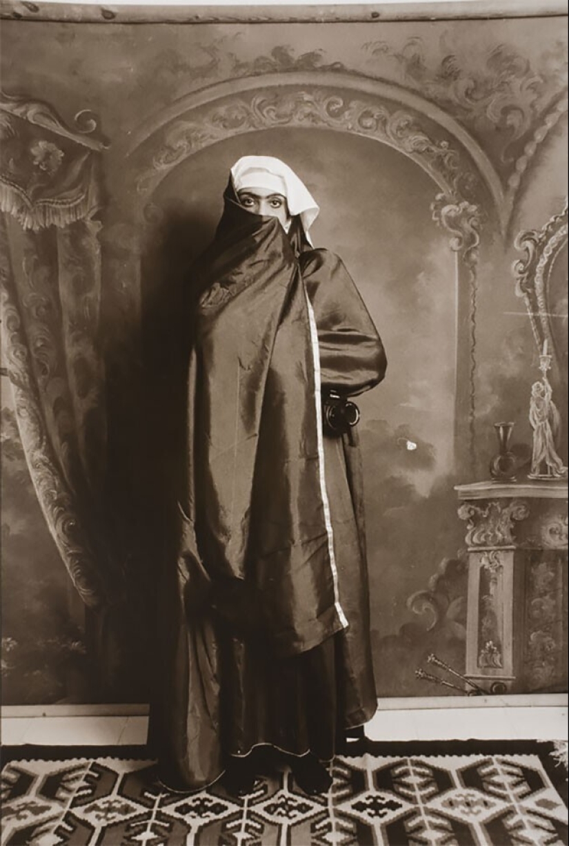 Photo portraits of Iranian beauties in the style of the 19th century