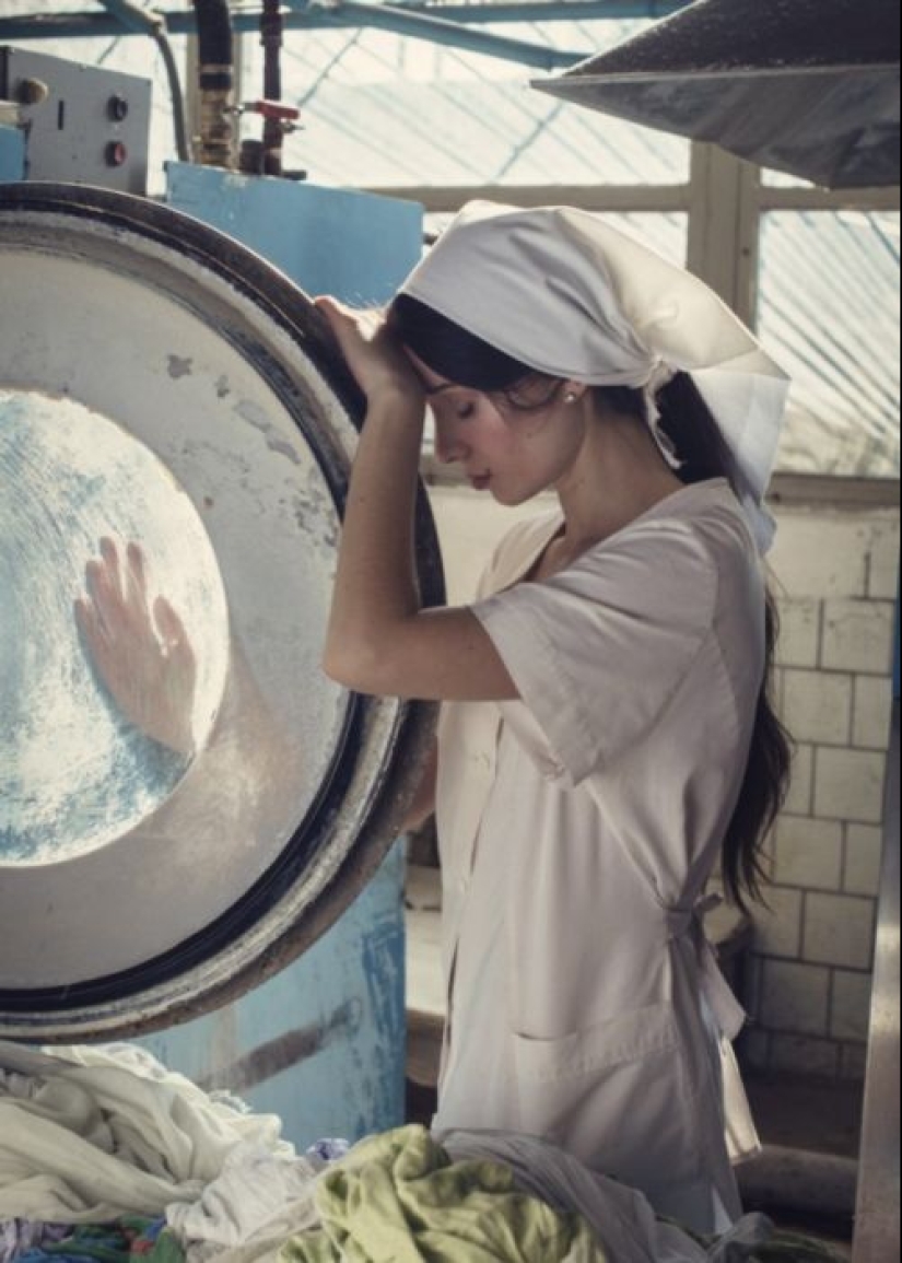 Photo shoot of naughty laundresses by a Ukrainian artist