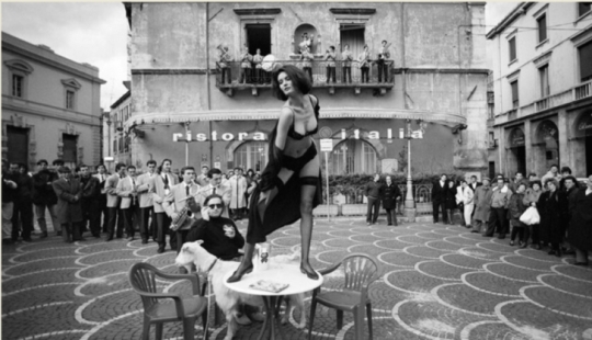 Photographer Piero Marsili Libelli: when irony, absurdity and talent come together