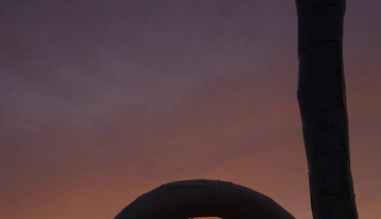 Photojournalist André Proves That Simplicity Can Be Truly Powerful Photojournalist André Proves That Simplicity Can Be Truly Powerful