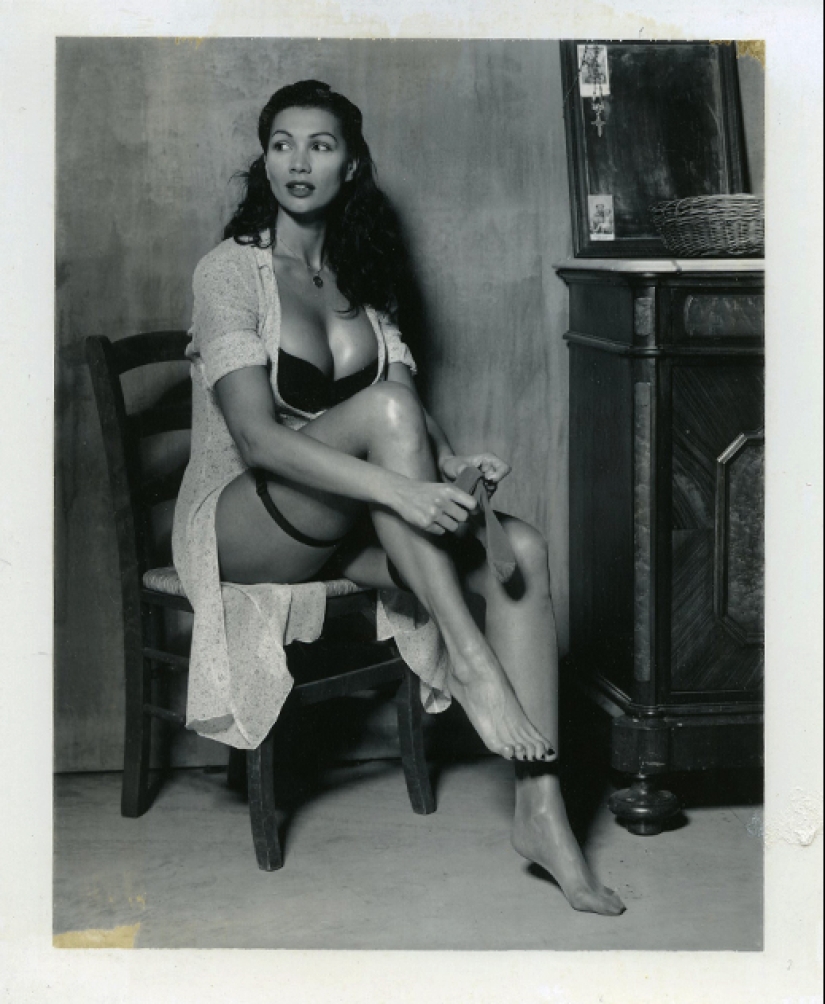 Photos of Gian Paolo Barbieri, who became famous all over the world, shooting female beauty