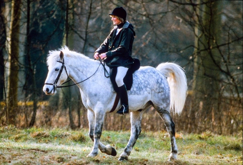 Photos of Princess Diana before her bulimia and divorce