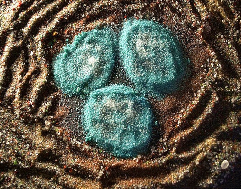 Picture of salt and spices