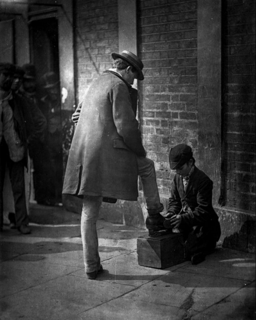 Pobreza impenetrable en las calles de Londres en 1873-1877 Pobreza impenetrable en las calles de Londres en 1873-1877