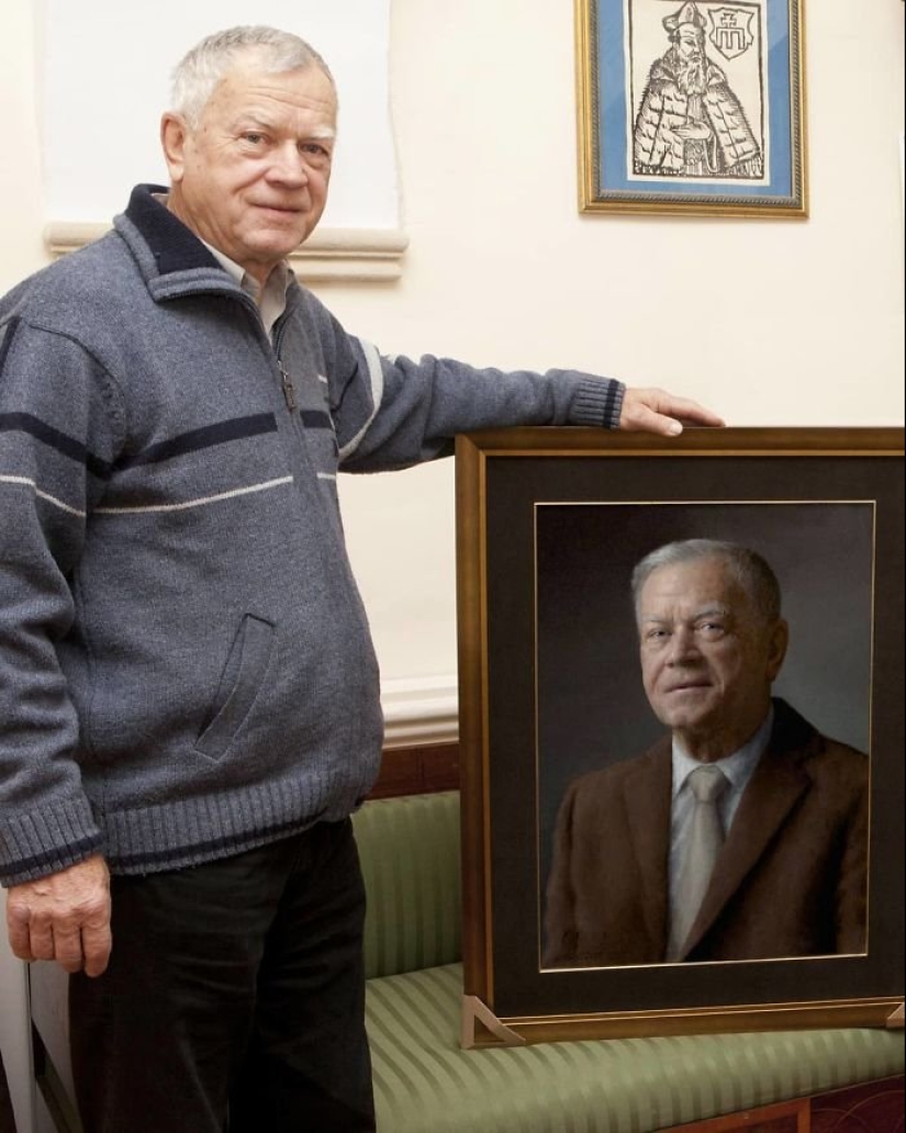 Polish artist Damian Likhosherst and his incredibly accurate portraits of Polish artist Damian Likhosherst and his incredibly accurate portraits of