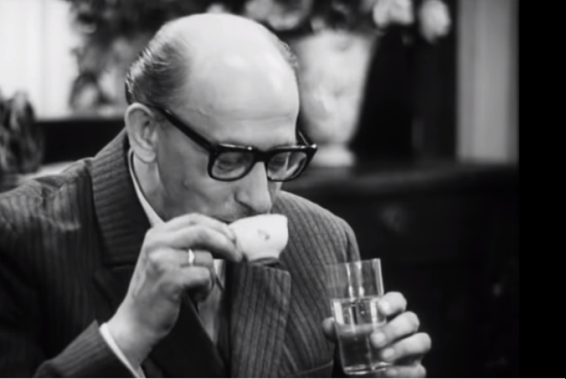 Por qué el café es regado con agua: no un capricho, sino una necesidad