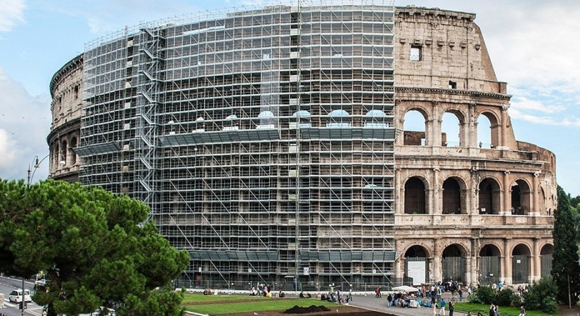 ¿Por qué el Coliseo Romano, sello distintivo de la Ciudad Eterna, tiene tan mal aspecto?
