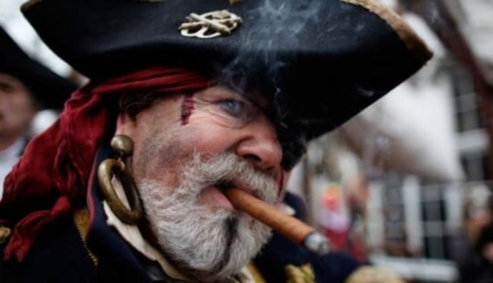 Por qué los piratas son retratados como tuertos Por qué los piratas son retratados como tuertos