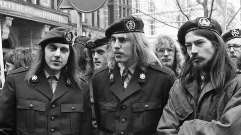 ¿Por qué los soldados se afeitan la cabeza y a dónde fueron las" fuerzas peludas alemanas"? ¿Por qué los soldados se afeitan la cabeza y a dónde fueron las" fuerzas peludas alemanas"?