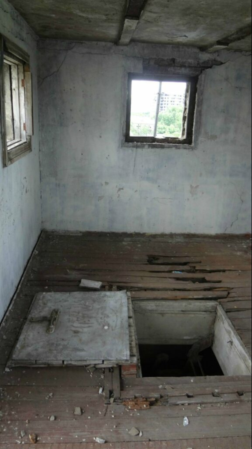 ¿Por qué se construyeron pequeñas casas en los techos de "Stalinok"?