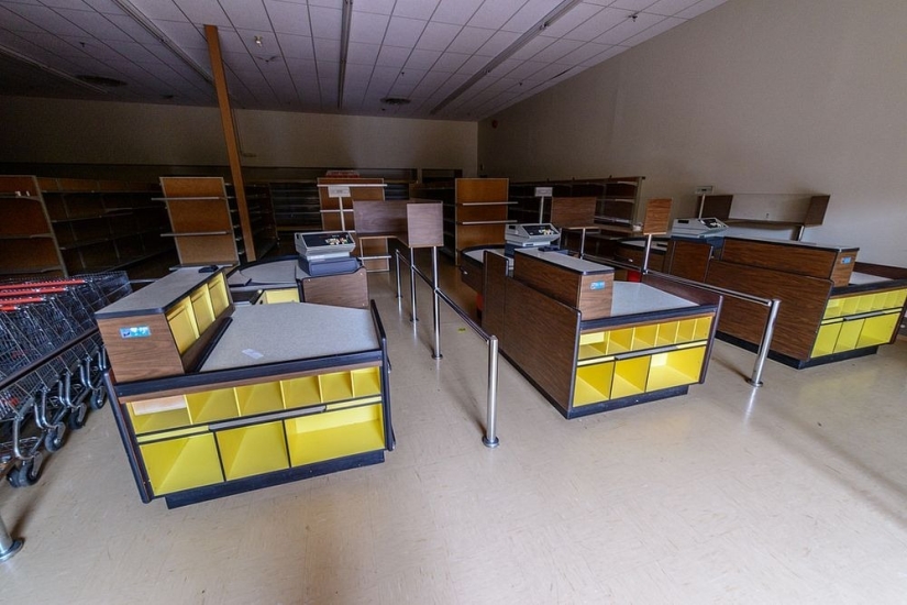 ¿Por qué todos los residentes abandonaron un pueblo en la frontera con Alaska sin siquiera apagar las luces? ¿Por qué todos los residentes abandonaron un pueblo en la frontera con Alaska sin siquiera apagar las luces?