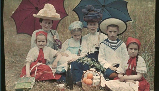 Pre-revolutionary Russia in the first color photographs of the 1910s by Pyotr Vedenisov