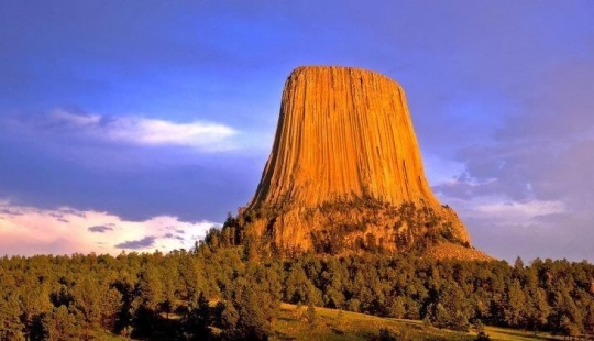 Prisoner of the Tower, or How to spend a week in the house of the Devil