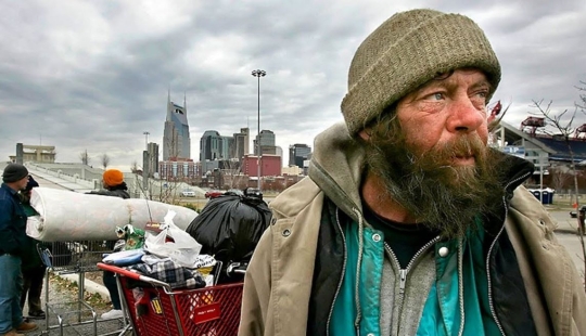 "Private course of applied homelessness": a tourist service from an enterprising homeless person "Private course of applied homelessness": a tourist service from an enterprising homeless person