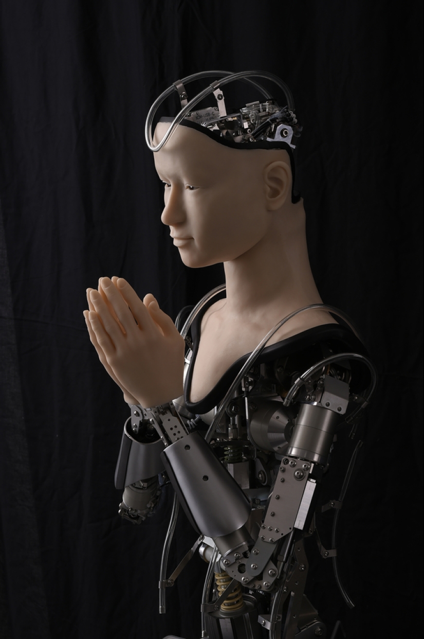 Progress has come so far: a robot preacher works in a Japanese temple