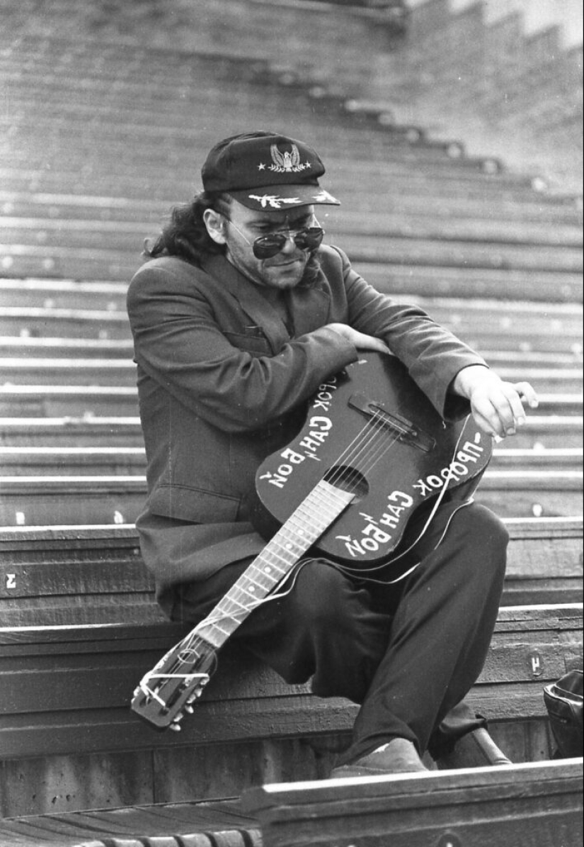 Prophet Sunboy - the story of the difficult life of a “sunny boy” Prophet Sunboy - the story of the difficult life of a “sunny boy”