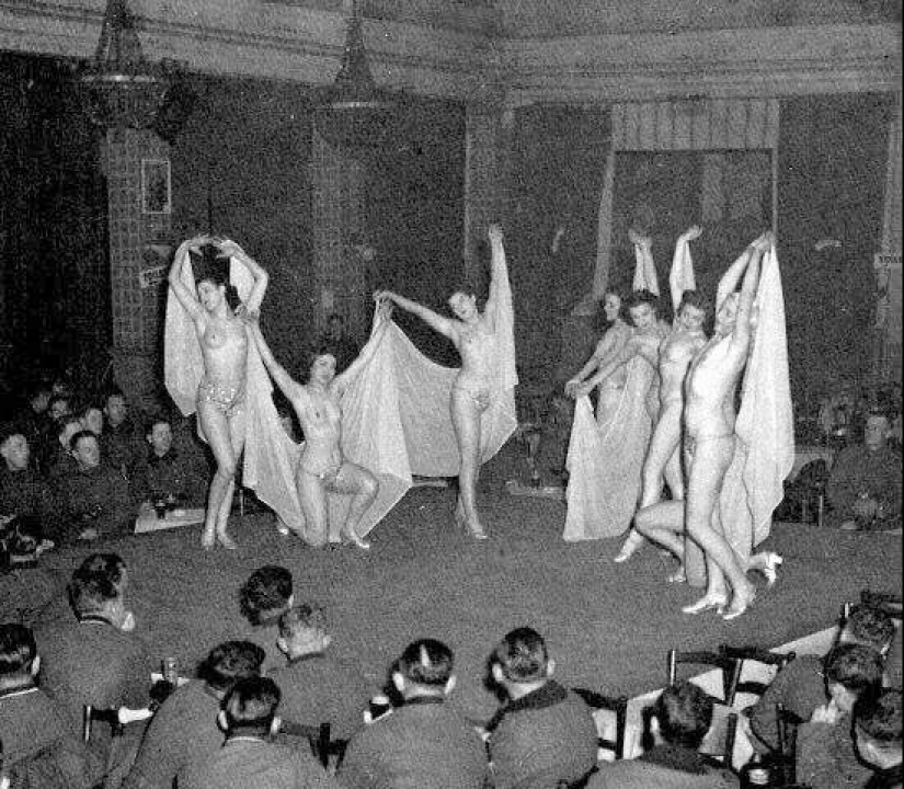 Prostitution in The Third Reich — rare archival footage Prostitution in The Third Reich — rare archival footage