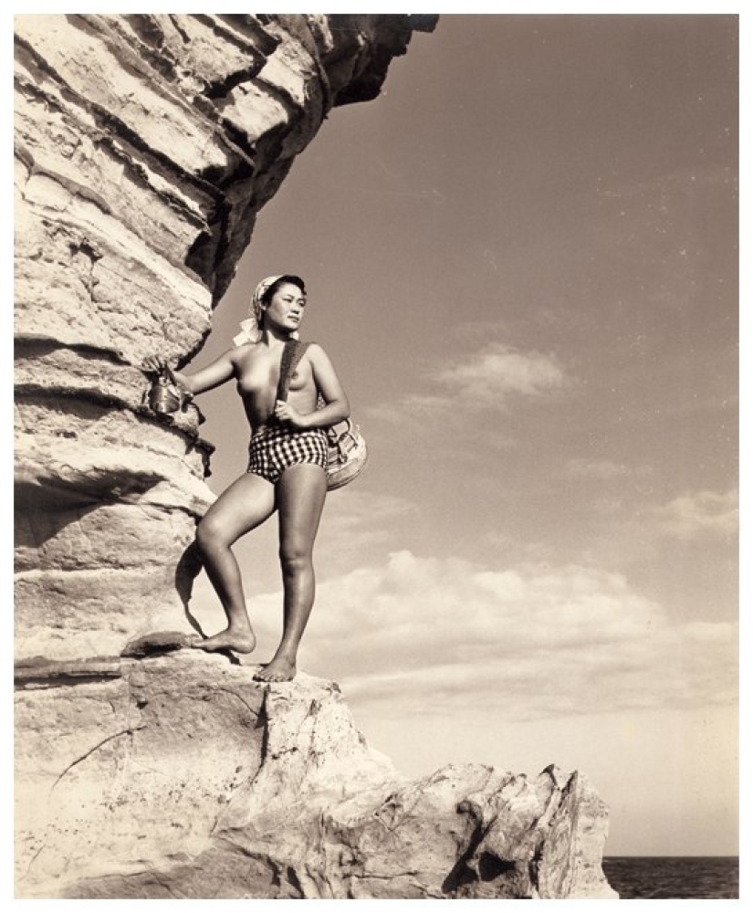 Proyecto erótico único &quot;Mujeres del Mar&quot; del fotógrafo japonés Iwase Yoshiyuki