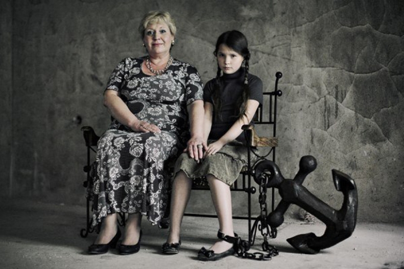 Proyecto fotográfico" El reverso del amor maternal " de Anna Radchenko Proyecto fotográfico" El reverso del amor maternal " de Anna Radchenko