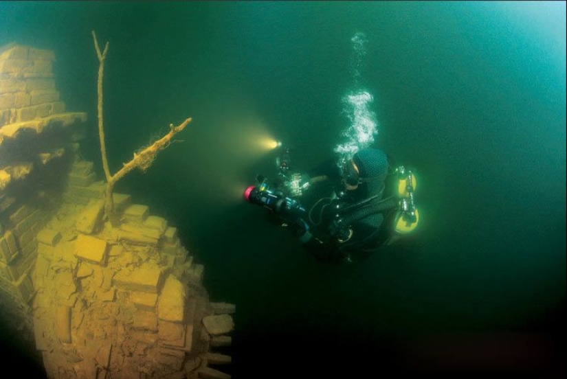 Qiandaohu - Lake of a Thousand Islands