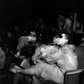 Qué hacía el público en los cines de Nueva York en la década de 1940