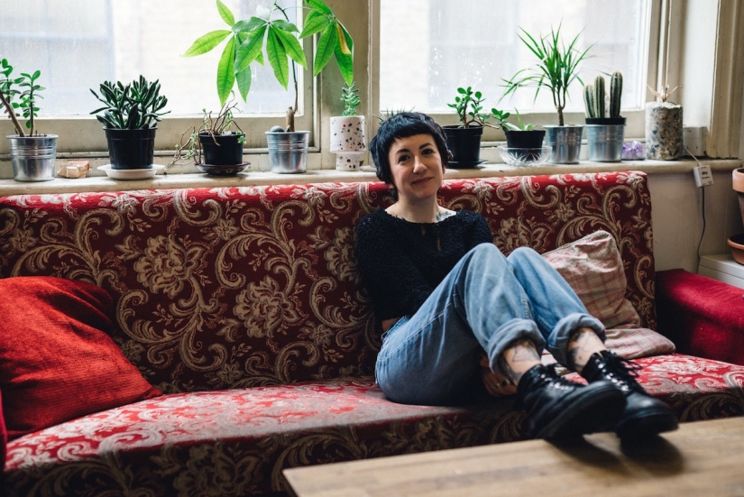 Queens of shit or household chistyuli? Queens of shit or household chistyuli?