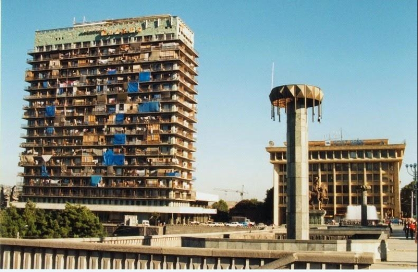 Radisson Blu Iveria - a luxury hotel that was a refugee camp