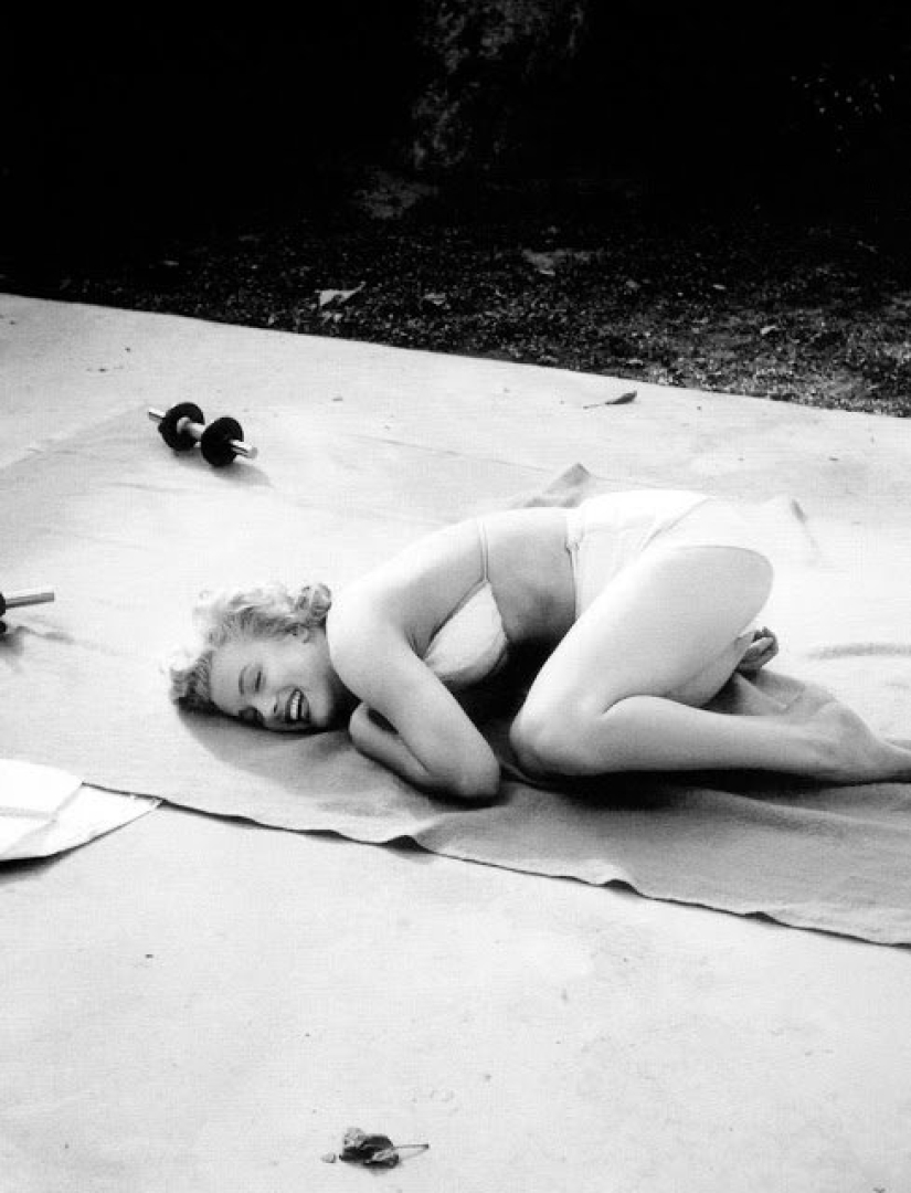 Raras fotos de Marilyn Monroe en entrenamiento en 1953