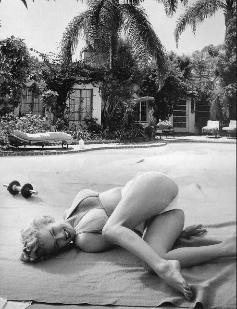 Raras fotos de Marilyn Monroe en entrenamiento en 1953