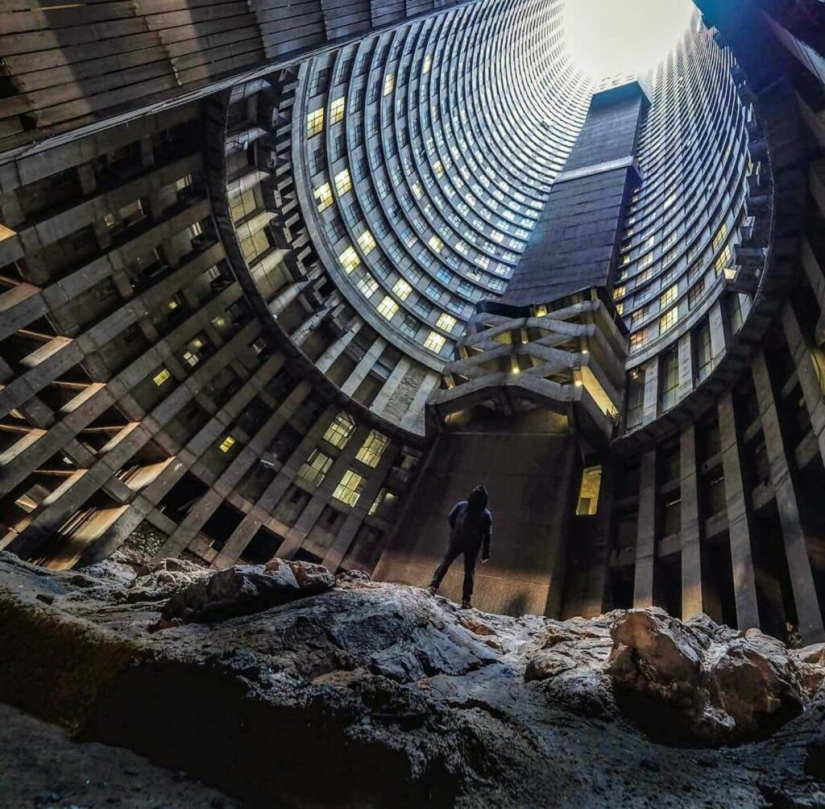 Rascacielos-pozo Ponte City Apartments: los más altos y problemáticos de África