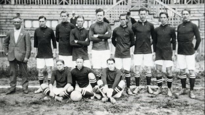 Rayo Fred Sexli — la primera leyenda del fútbol Británico Rayo Fred Sexli — la primera leyenda del fútbol Británico