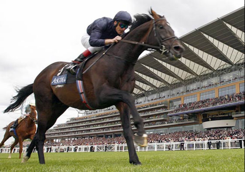 Rayo Fred Sexli — la primera leyenda del fútbol Británico Rayo Fred Sexli — la primera leyenda del fútbol Británico