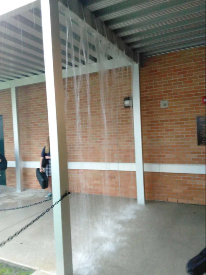 Recreated: 22 creations of armless designers and architects Recreated: 22 creations of armless designers and architects