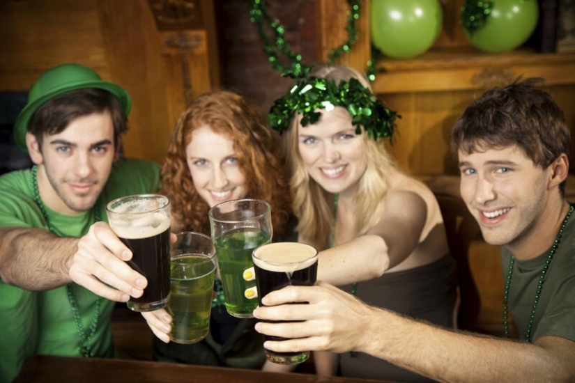 Reddit users responded to the question: "What is normal in your country and it seems super-weird to foreigners" Reddit users responded to the question: "What is normal in your country and it seems super-weird to foreigners"