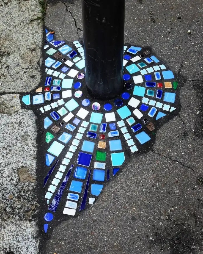 Repairing Streets with Artful Mosaics
