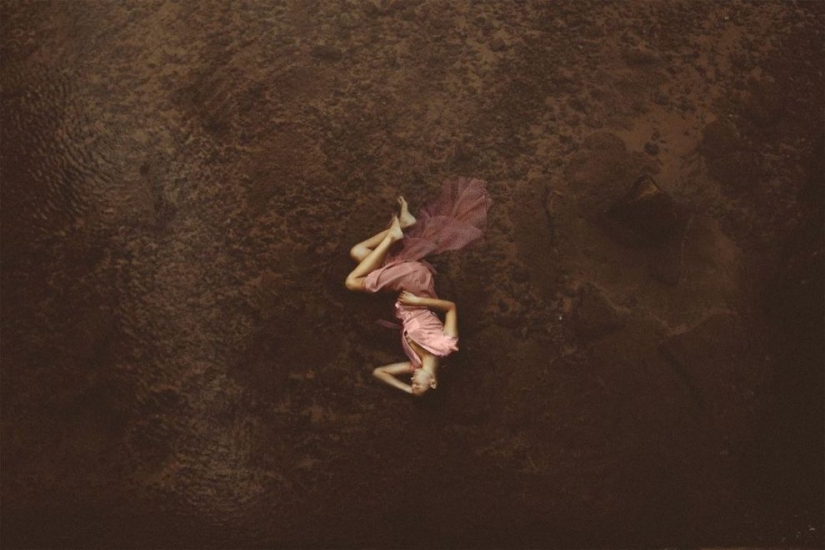 Retratos cautivadores de Liz Bretz: Emociones a través del lente Retratos cautivadores de Liz Bretz: Emociones a través del lente