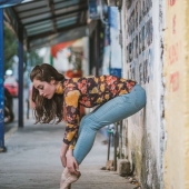 Retratos sensuales de bailarines en las concurridas calles de la antigua Ciudad de México