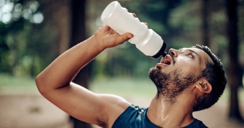 Reusable plastic bottles turned out to be dangerous for humans